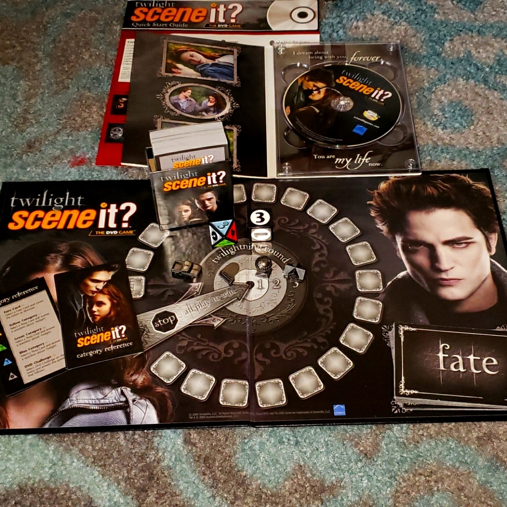 Twilight Scene it Deluxe DVD game